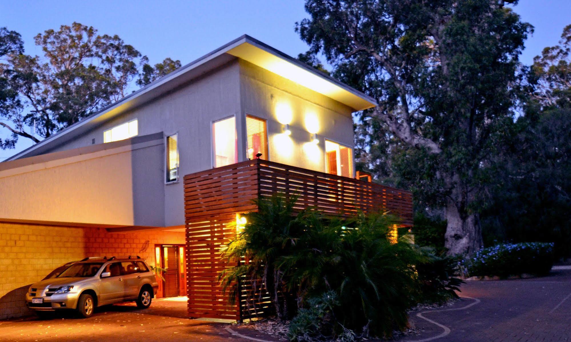 Inn The Tuarts Guest Lodge Busselton Accommodation - Adults Only Экстерьер фото