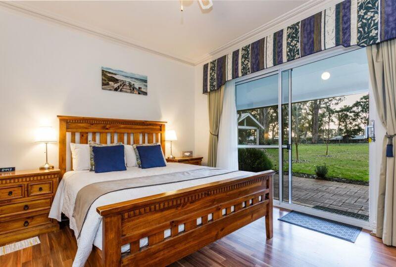 Inn The Tuarts Guest Lodge Busselton Accommodation - Adults Only Экстерьер фото