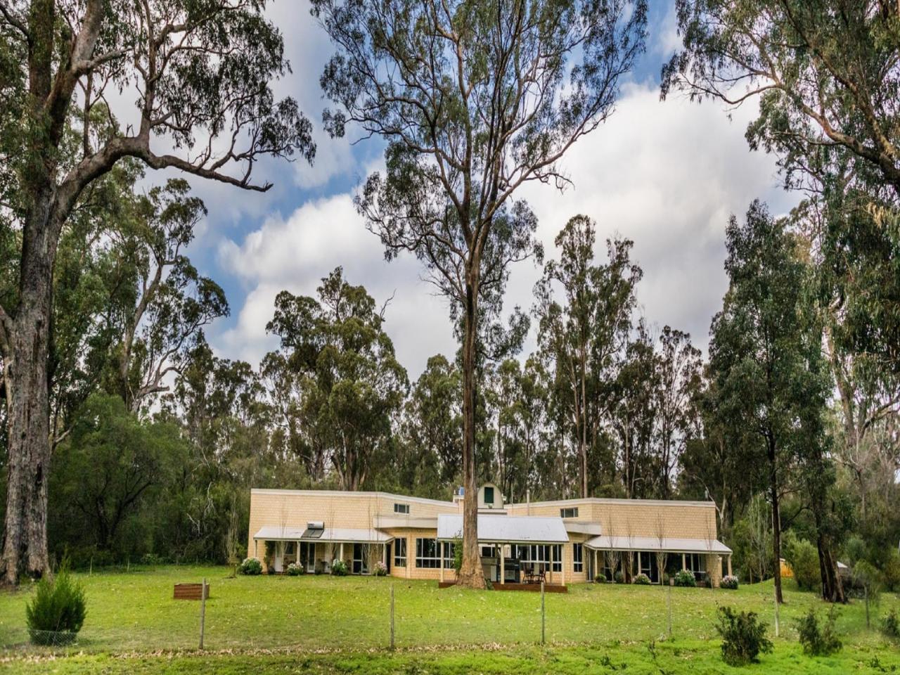 Inn The Tuarts Guest Lodge Busselton Accommodation - Adults Only Экстерьер фото