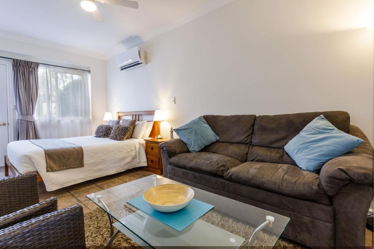 Inn The Tuarts Guest Lodge Busselton Accommodation - Adults Only Экстерьер фото