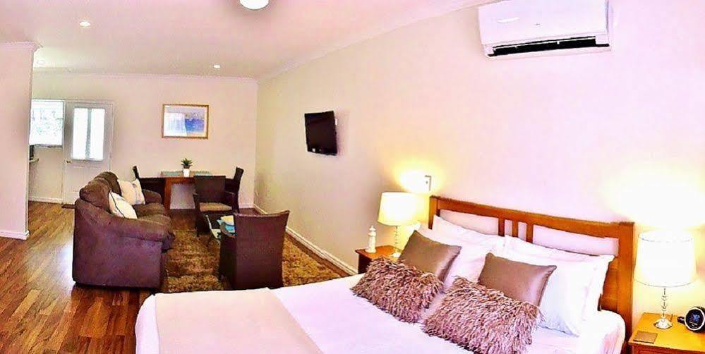 Inn The Tuarts Guest Lodge Busselton Accommodation - Adults Only Экстерьер фото