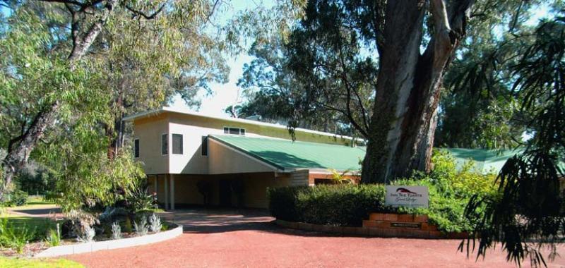 Inn The Tuarts Guest Lodge Busselton Accommodation - Adults Only Экстерьер фото